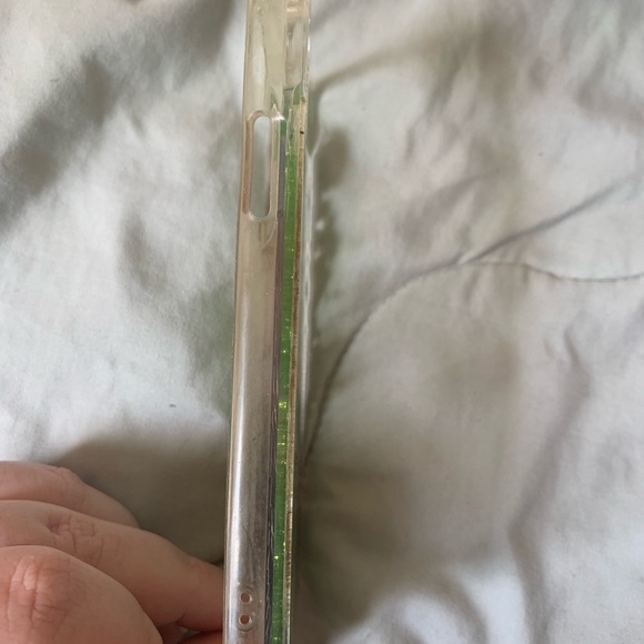 FREE WITH BUNDLE 🖤 iPhone X Avocado Liquid Case - Picture 4 of 8